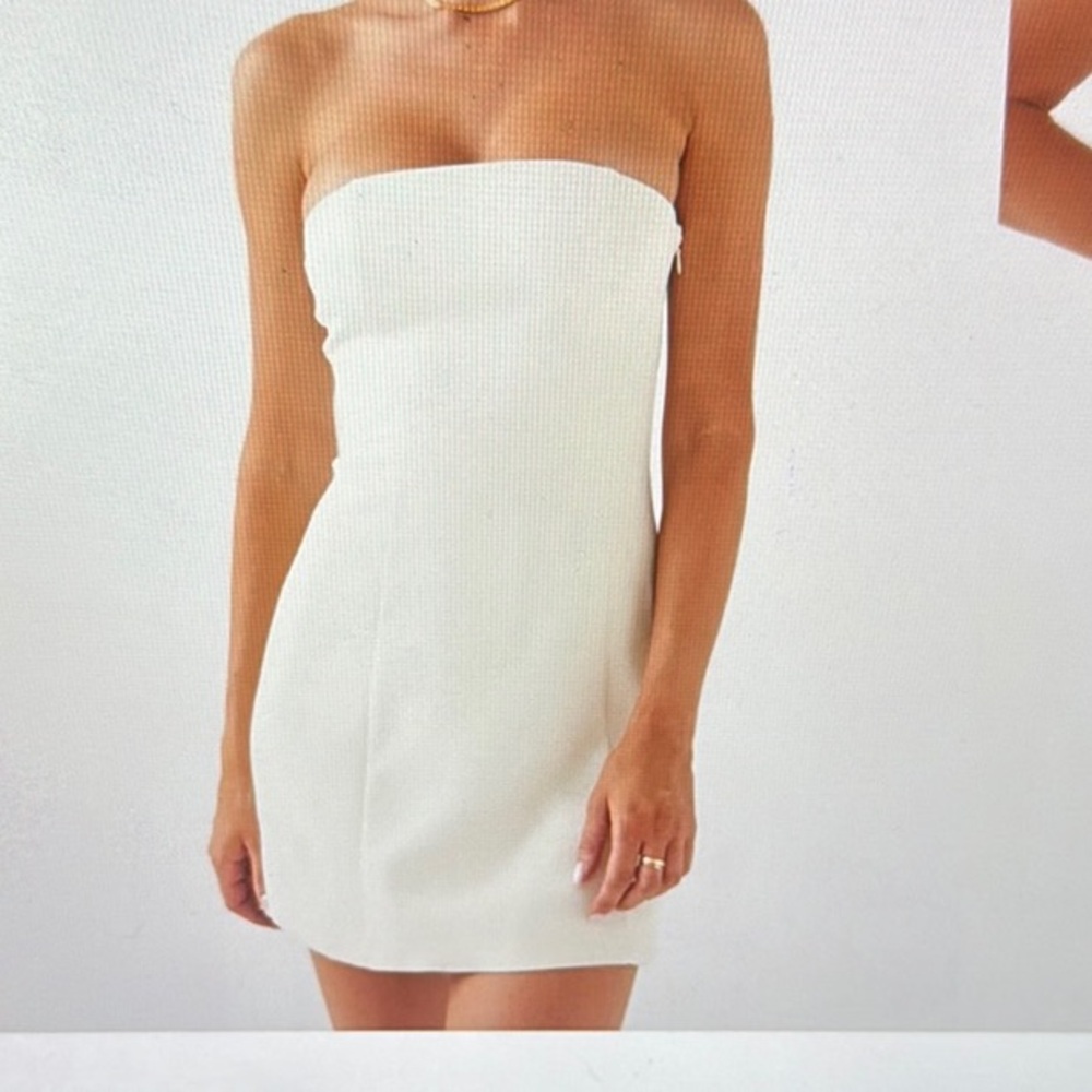 NWOT Peppermayo White Strapless Mini Dress